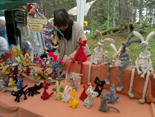 Лония Сагена - художник шляп и кукол 